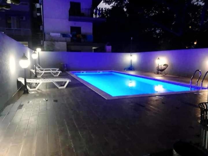 Cozy House Hotel Kobuleti Ngoại thất bức ảnh