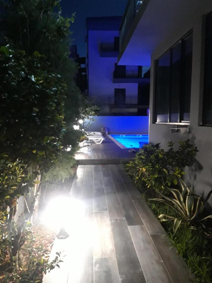 Cozy House Hotel Kobuleti Ngoại thất bức ảnh