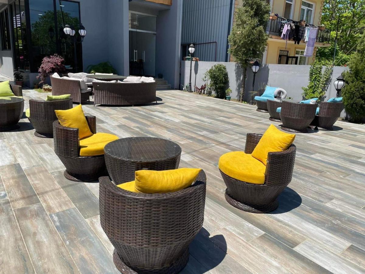 Cozy House Hotel Kobuleti Ngoại thất bức ảnh