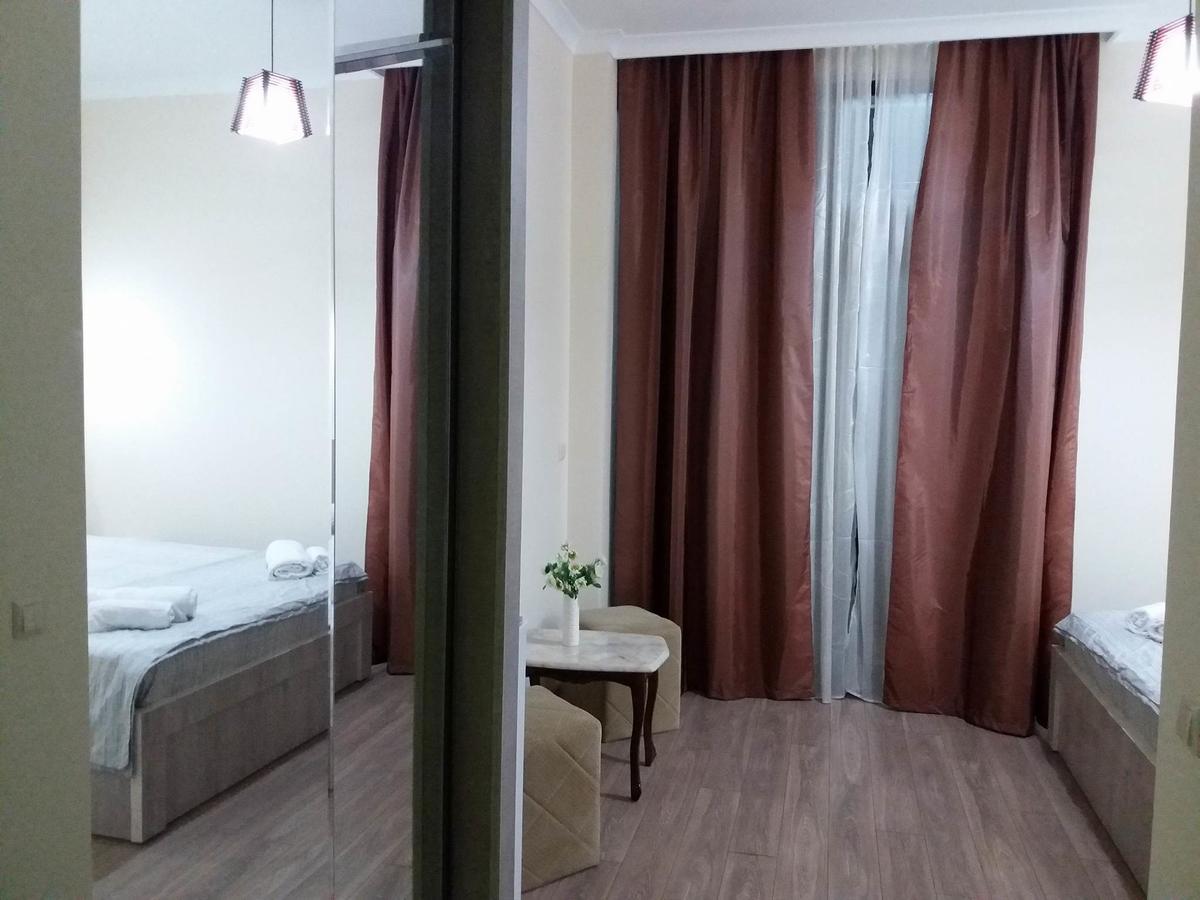 Cozy House Hotel Kobuleti Ngoại thất bức ảnh