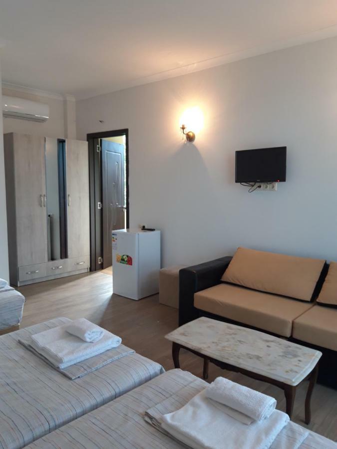 Cozy House Hotel Kobuleti Ngoại thất bức ảnh